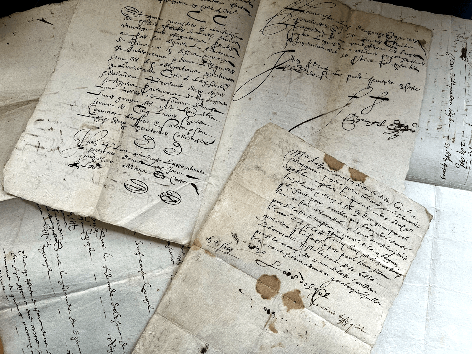 AUTHENTIC AUTOGRAPHED AND WATERMARKED MANUSCRIPT DOCUMENT from 1600s | Antiques > Manuscripts | Antique Books & Manuscripts | Antique Books & Manuscripts | Rare Historical Documents Worldwide