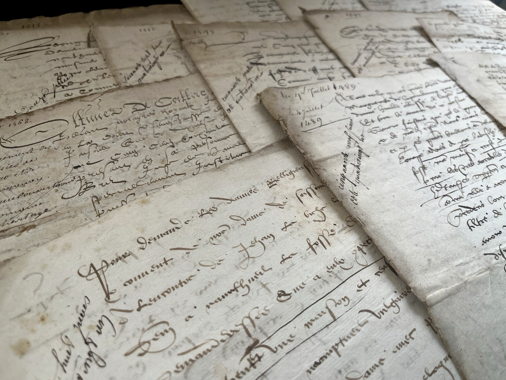 AUTHENTIC RENAISSANCE ERA WATERMARKED PAPER MANUSCRIPT from 1500s