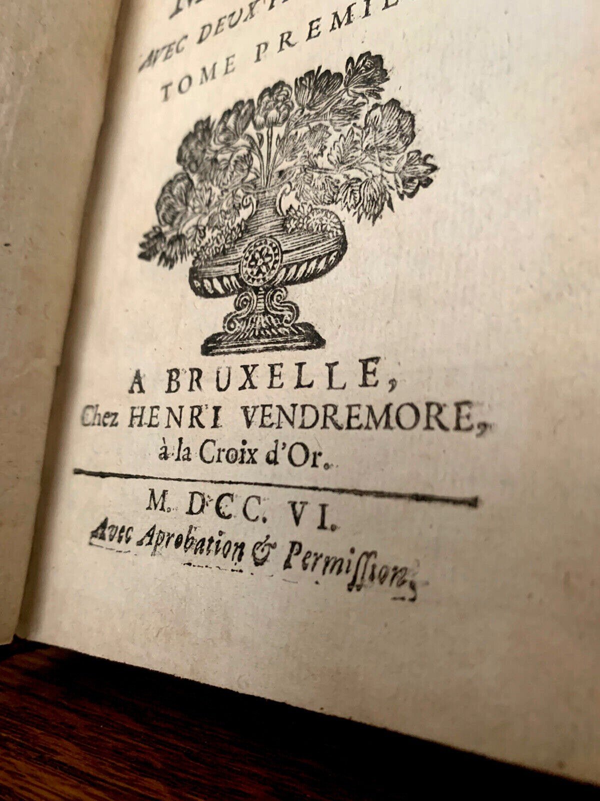 Close-up of a title page with the printing date.